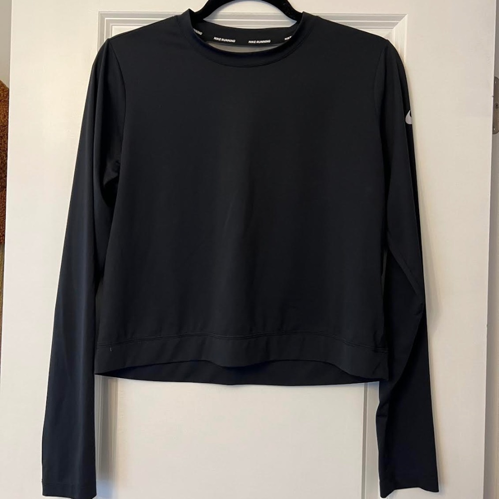 Nike Women's Black Long Sleeve with Mesh Back, Size M